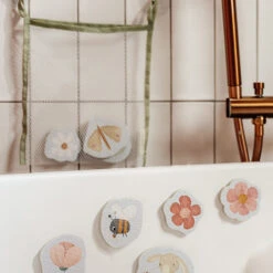 Little Dutch Badspeelgoed Foam Figuren Flowers & Butterflies -Little Thingz little dutch little dutch badspeelgoed foam figure 8