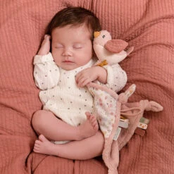 Little Dutch Bandana Slab Pure Pink Blush 12 Little Dutch Bandana Slab Pure Pink Blush -Little Thingz little dutch little dutch bandana slab pure pink b 4