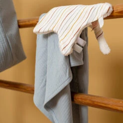 Little Dutch Monddoekjes Vintage Sunny Stripes/Pure Soft Blue 12 Little Dutch Monddoekjes Vintage Sunny Stripes/Pure Soft Blue -Little Thingz little dutch little dutch monddoekjes vintage sunn 4