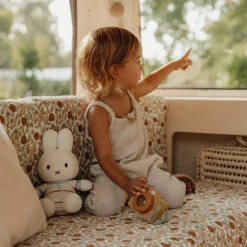 Little Dutch Nijntje Ringrammelaar Vintage Sunny Stripes -Little Thingz little dutch little dutch nijntje ringrammelaar vi 2